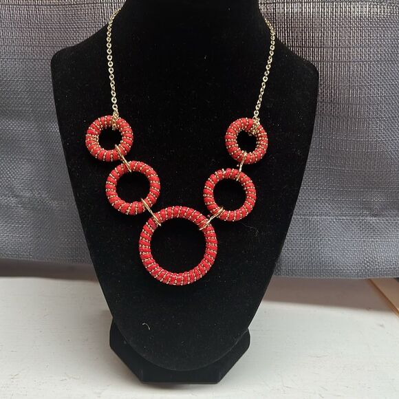 Bijoux Red & Gold-Tone Cable Necklace NWT - Picture 3 of 4
